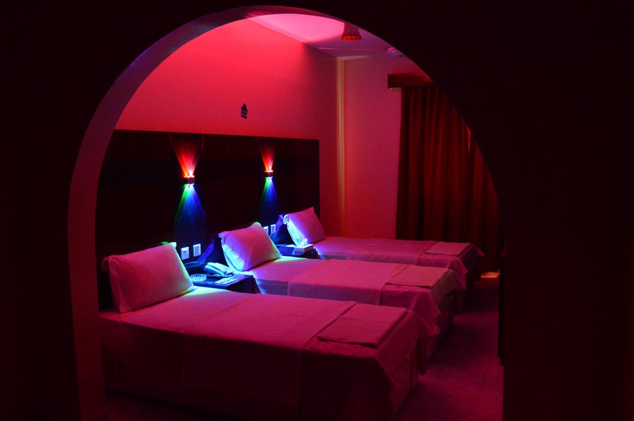 Tehran Hotel ดูไบ ภายนอก รูปภาพ