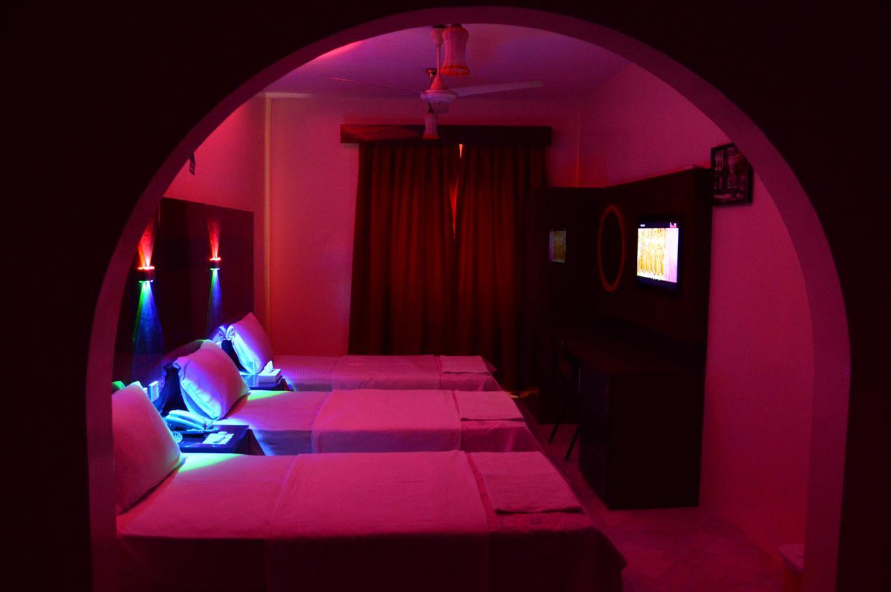 Tehran Hotel ดูไบ ภายนอก รูปภาพ